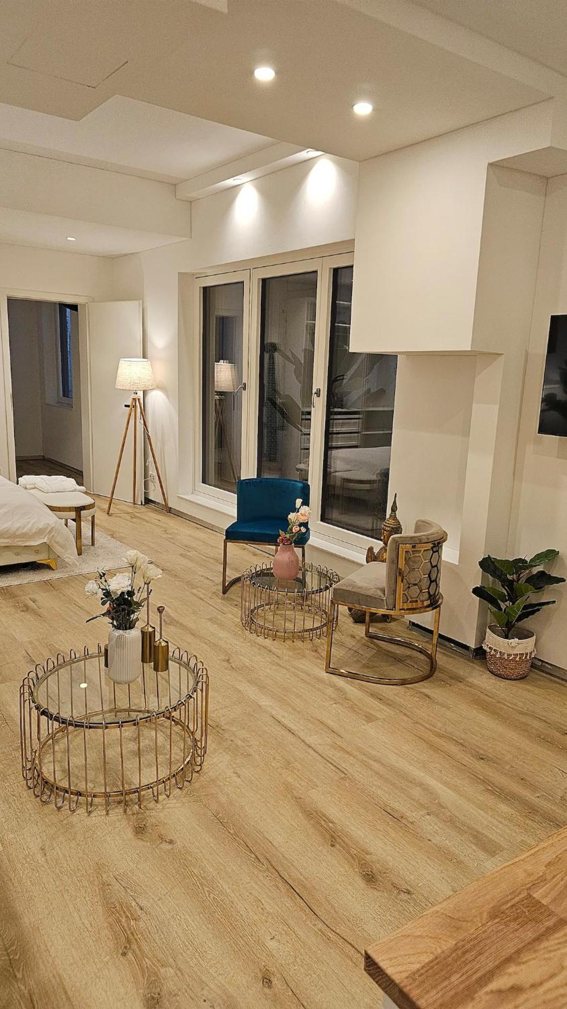 Apartment Ug Neubau - Pool, Gym, Sauna, Zweites Bad Extra Buchbar München