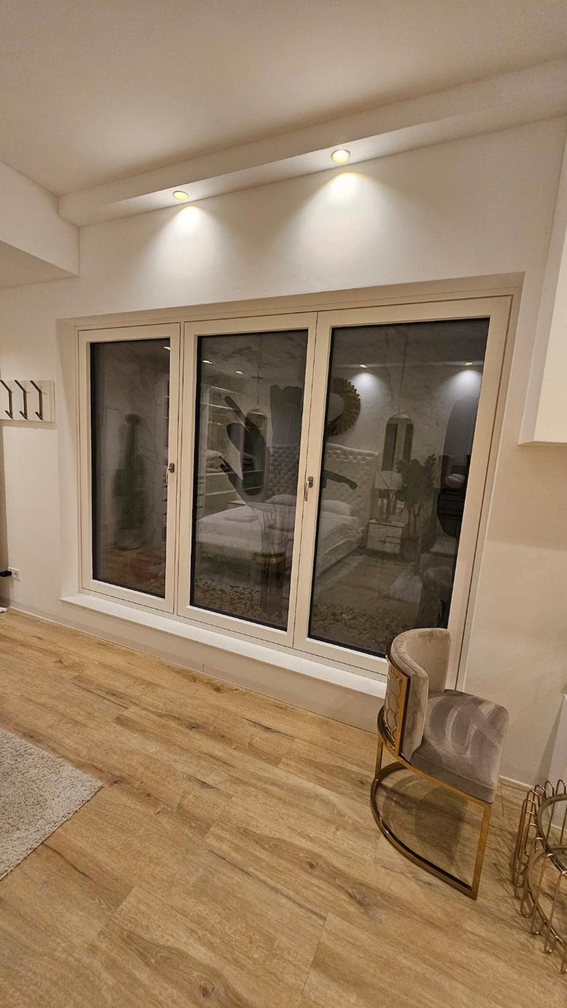 Apartment Ug Neubau - Pool, Gym, Sauna, Zweites Bad Extra Buchbar München